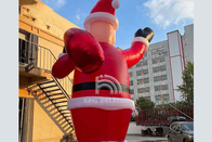 Decoraciones inflables gigantes de la Navidad del bolso del regalo de Santa Claus With A al aire libre